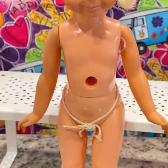 Vintage Ideal Toy Blonde Velvet Crissy 15" Doll Eyes Open/Close - Picture 3 of 10